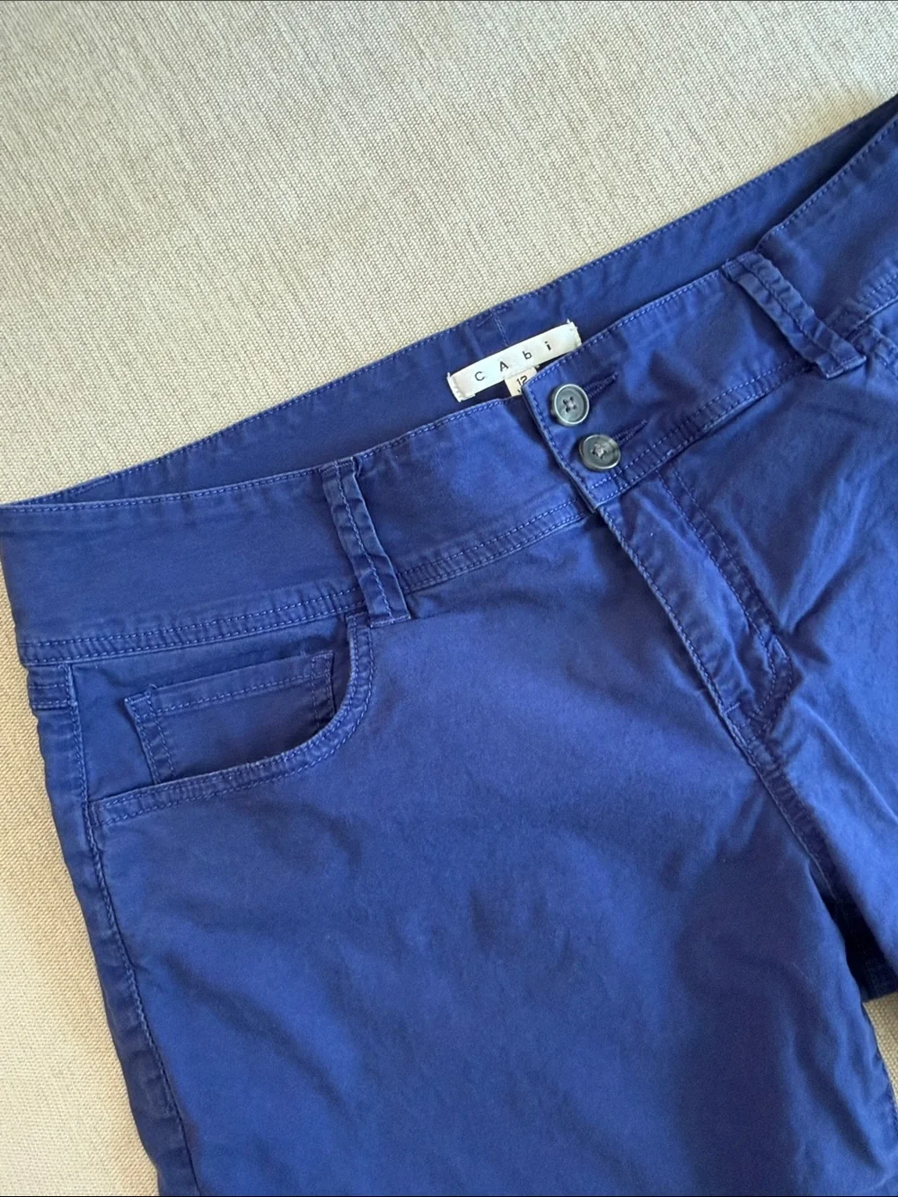 CAbi Lou Bermuda Shorts #830 Nautical Blue Two Button Board Long Size 12 - Picture 2 of 6